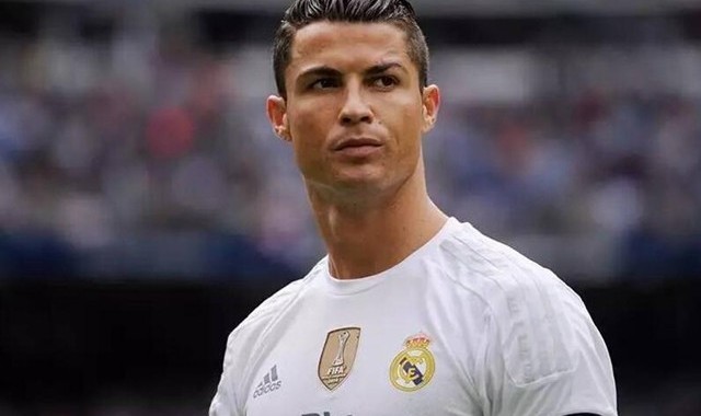  切尔西锋线集体迷失，水晶宫铁桶阵逼平豪门  