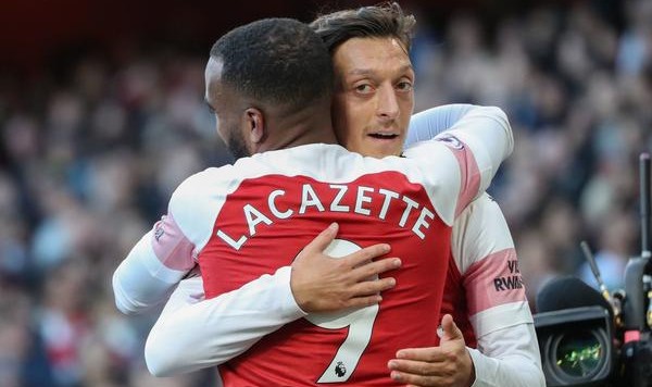  阿森纳险胜富勒姆，厄德高任意球制胜  