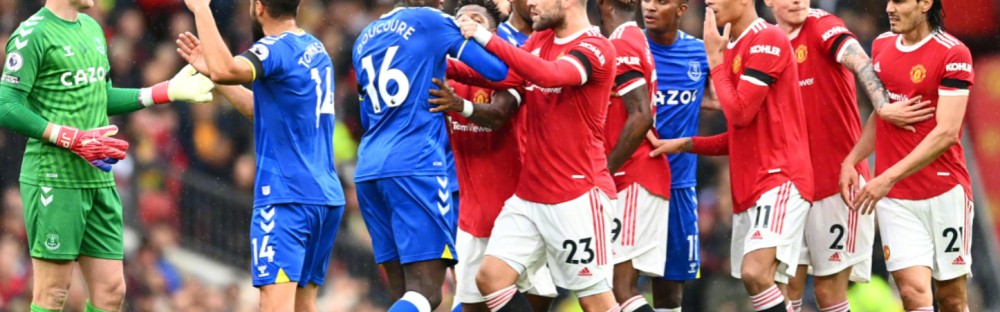  维罗纳队长里程碑战役头球绝杀老东家球队  