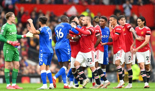  维罗纳队长里程碑战役头球绝杀老东家球队  