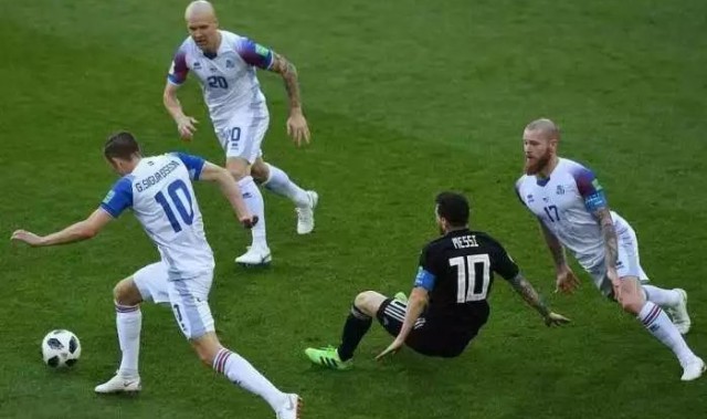  博洛尼亚防守密不透风，零封对手收获宝贵平局