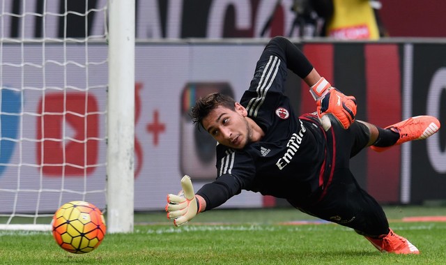  国际米兰创纪录连胜，提前锁定半程冠军  