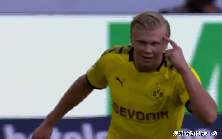  哈兰德荣膺德甲金靴，单赛季进球数创新高  