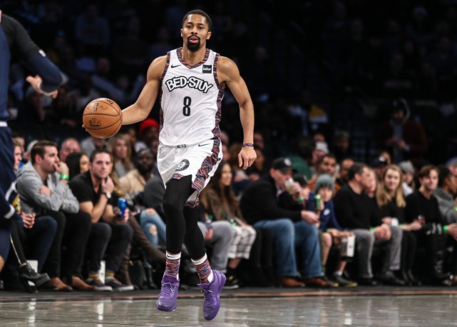  班凯罗二十八分领衔，魔术击败奇才结束连败