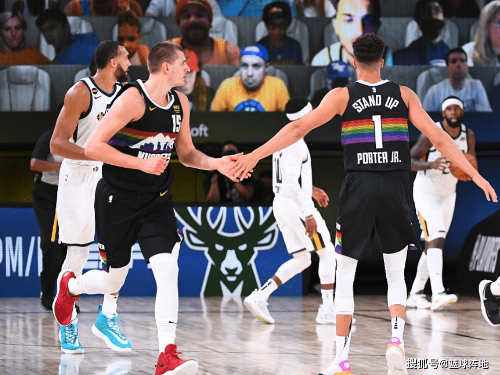  米切尔单节二十二分暴走，骑士客场掀翻卫冕冠军  